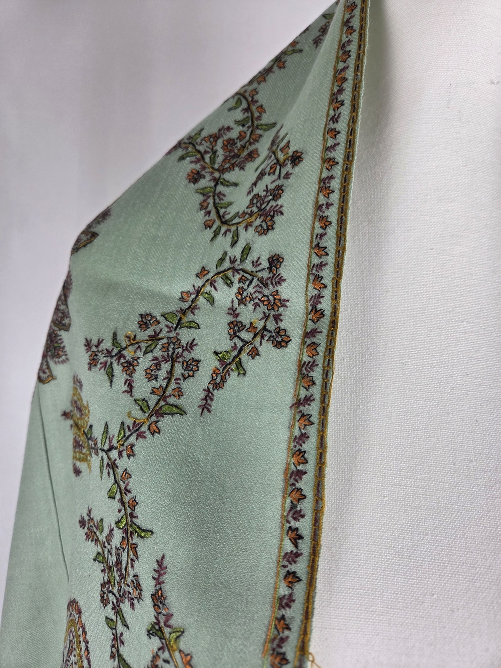 Kashmiri Sozni Hand-Embroidered Pashmina Shawl – Sage Green Floral Wrap - Picture 4 of 11